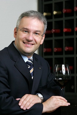 Germany's Markus Del Monego,Best Sommelier in the World